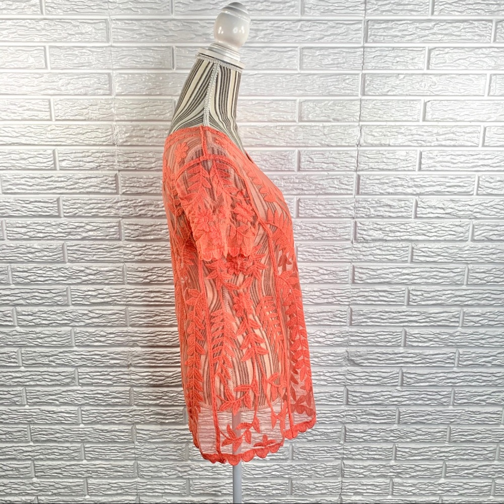 5/$25 Maurices Sheer Coral Floral Lace Top - Picture 4 of 6